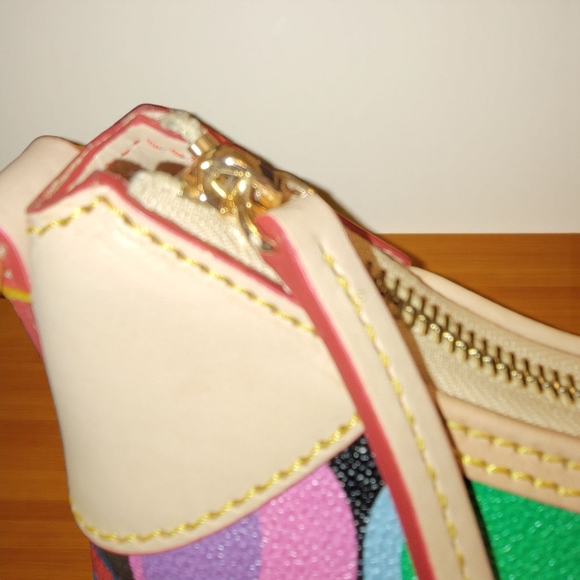 🖤✨ Dooney & Bourke Art Deco Shoulder Bag ✨🖤👜 Includes Dust Bag 💼 - Picture 3 of 11